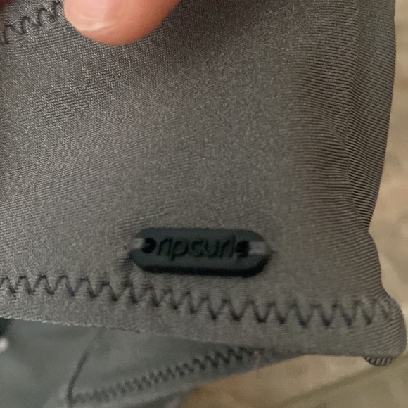 Rip curl silver bikini top - Picture 3 of 3